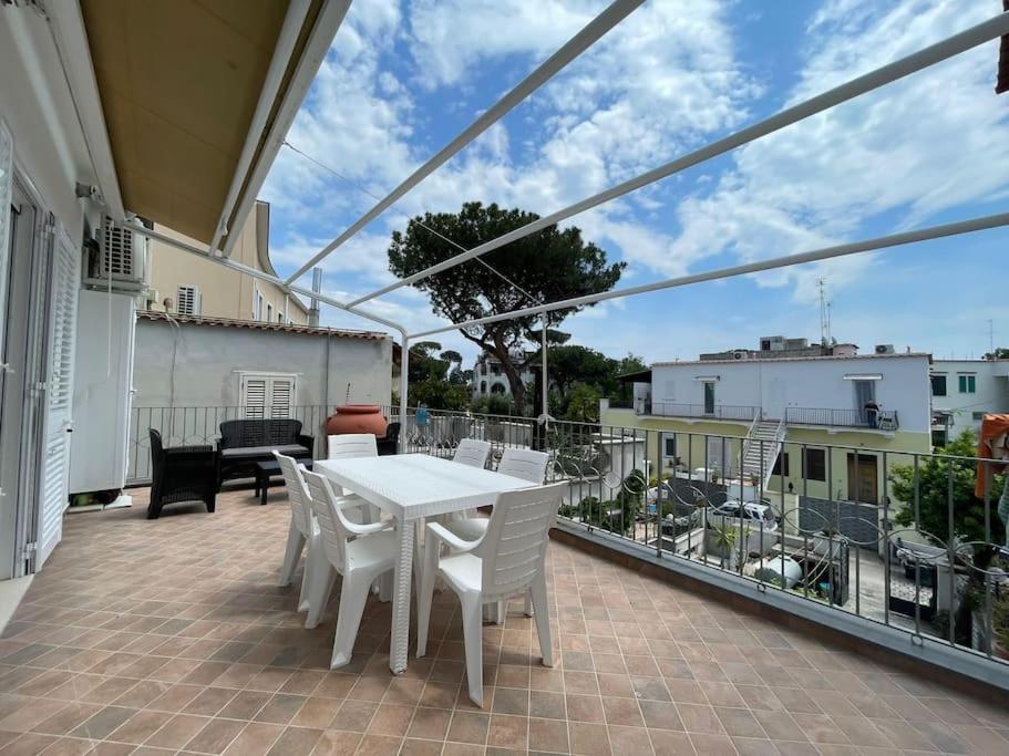 Casa In Centro Ischia Porto Forever Four ภายนอก รูปภาพ